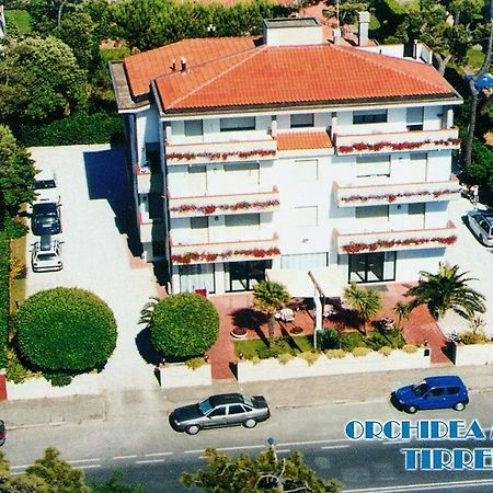 Orchidea Marina Aparthotel Tirrenia Exterior foto