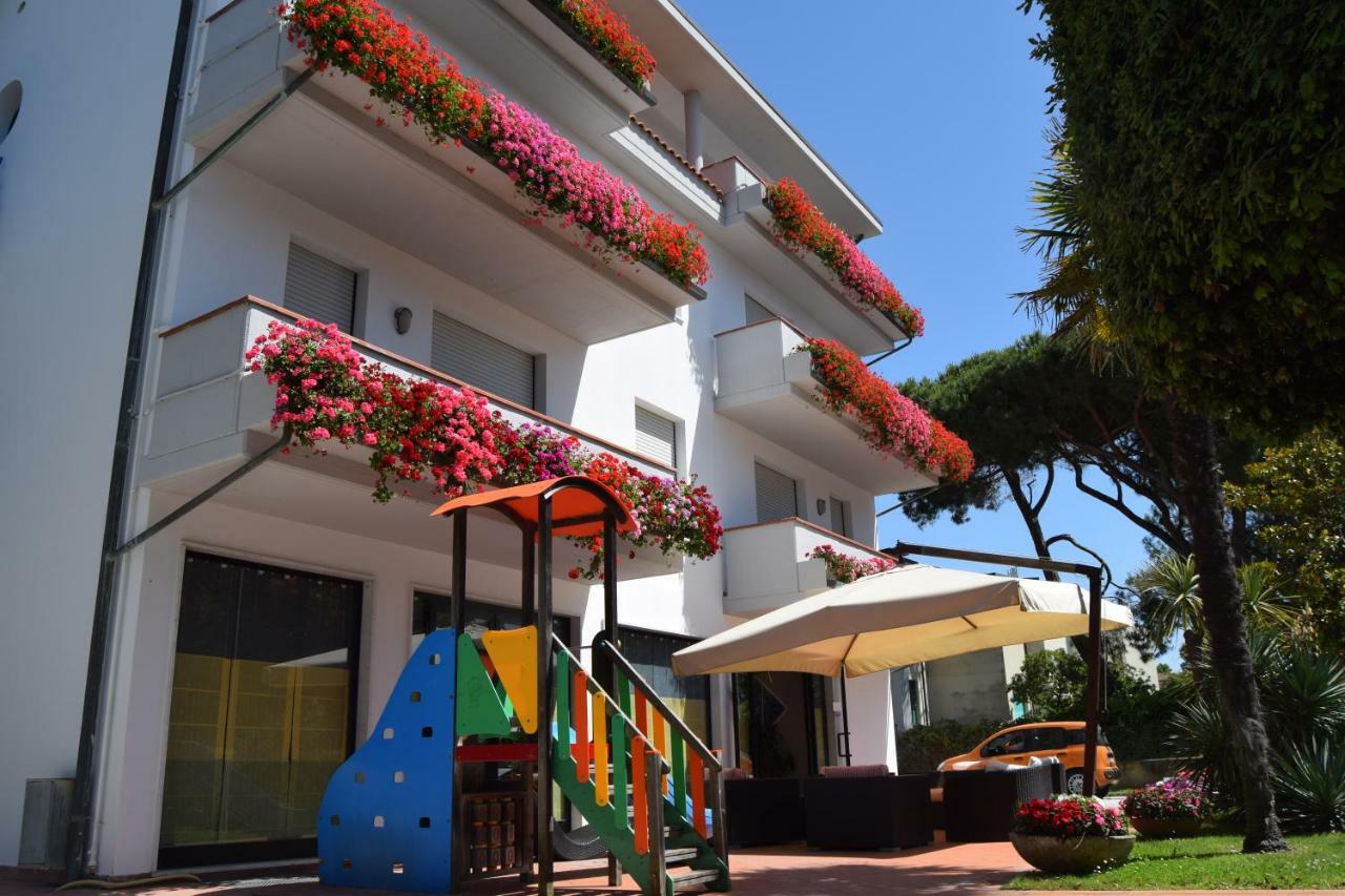 Orchidea Marina Aparthotel Tirrenia Exterior foto